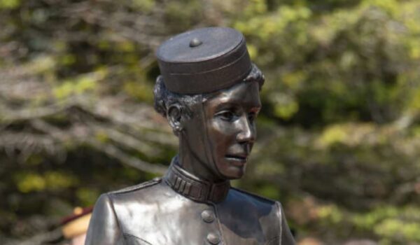 Statue of female RMC cadet